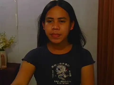 Snapshot of exoticpinay_dolly chatting on 10/28/25, 04:38 exoticpinay dolly online show from 10/28/25, 04:38