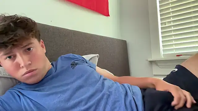 Snapshot of isiah_xx chatting on 09/10/25, 03:45 isiah xx online show from 09/10/25, 03:45