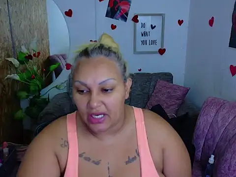 laleska montenegro online show from 01/15/26, 05:01