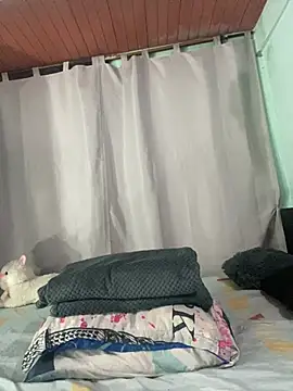 EVAH LEE  online show from 02/12/26, 01:00