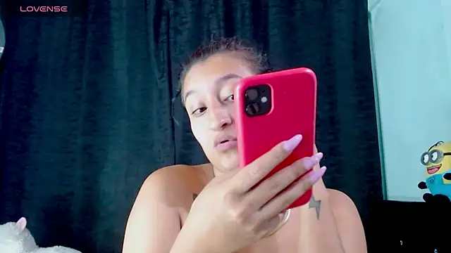 EVAH LEE  online show from 03/21/26, 12:37