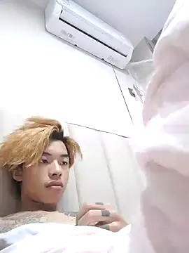 Snapshot of junjun1189 chatting on 09/17/25, 05:47 junjun1189 online show from 09/17/25, 05:47