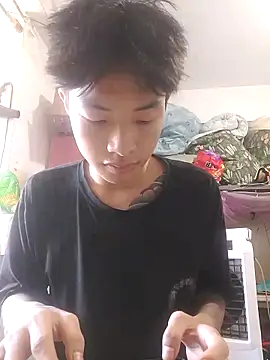 Snapshot of junjun1189 chatting on 10/15/25, 01:28 junjun1189 online show from 10/15/25, 01:28