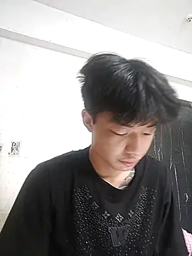 Snapshot of junjun1189 chatting on 10/17/25, 12:58 junjun1189 online show from 10/17/25, 12:58