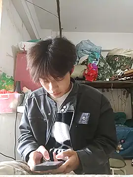 Snapshot of junjun1189 chatting on 11/15/25, 03:37 junjun1189 online show from 11/15/25, 03:37