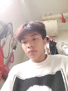 Snapshot of junjun1189 chatting on 11/17/25, 03:34 junjun1189 online show from 11/17/25, 03:34