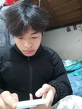 Snapshot of junjun1189 chatting on 11/19/25, 12:21 junjun1189 online show from 11/19/25, 12:21