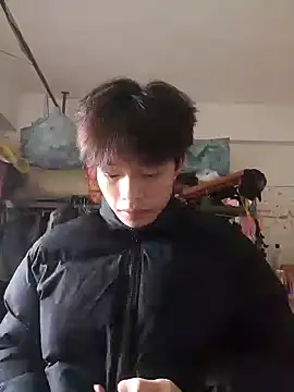 Snapshot of junjun1189 chatting on 11/21/25, 02:32 junjun1189 online show from 11/21/25, 02:32