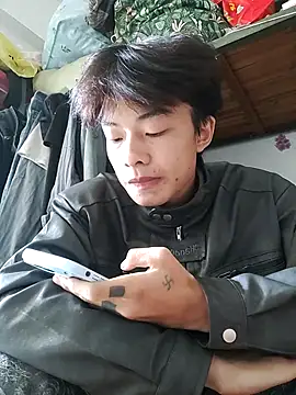 Snapshot of junjun1189 chatting on 11/22/25, 03:38 junjun1189 online show from 11/22/25, 03:38