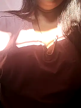 Snapshot of your-cute-baby chatting on 11/15/25, 07:49 your-cute-baby online show from 11/15/25, 07:49