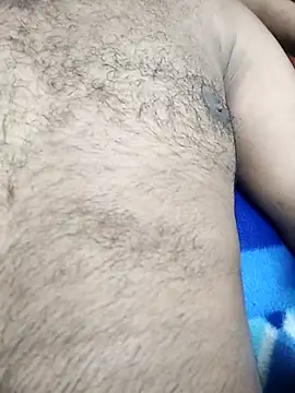 Snapshot of hotti-rashmi chatting on 12/22/25, 10:34 hotti-rashmi online show from 12/22/25, 10:34