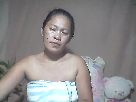 Snapshot of 66pineapple chatting on 10/19/25, 12:28 66pineapple online show from 10/19/25, 12:28