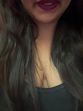 annanya01 online show from 06/15/26, 09:22