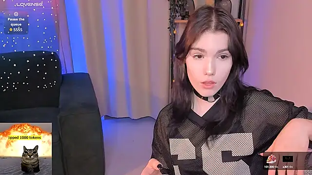 Snapshot of Sophie_SkyAngel chatting on 09/19/25, 08:53 Sophie SkyAngel online show from 09/19/25, 08:53