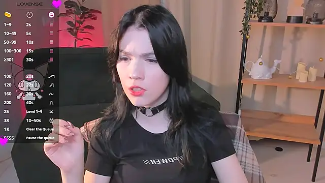 Snapshot of Sophie_SkyAngel chatting on 10/02/25, 08:49 Sophie SkyAngel online show from 10/02/25, 08:49