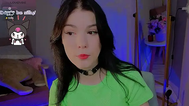 Snapshot of Sophie_SkyAngel chatting on 10/16/25, 01:23 Sophie SkyAngel online show from 10/16/25, 01:23