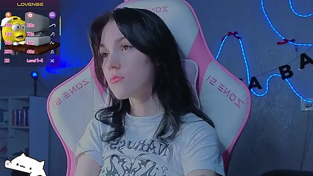 Snapshot of Sophie_SkyAngel chatting on 01/09/26, 02:31 Sophie SkyAngel online show from 01/09/26, 02:31