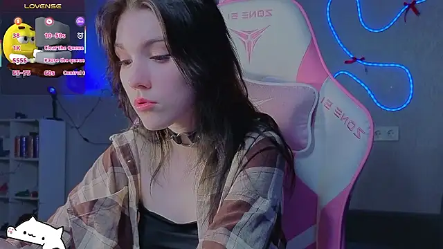 Snapshot of Sophie_SkyAngel chatting on 01/14/26, 09:59 Sophie SkyAngel online show from 01/14/26, 09:59