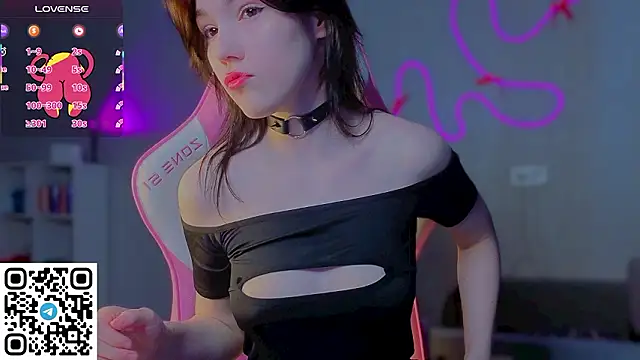 Snapshot of Sophie_SkyAngel chatting on 02/19/26, 08:54 Sophie SkyAngel online show from 02/19/26, 08:54