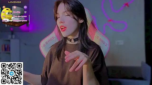 Snapshot of Sophie_SkyAngel chatting on 02/27/26, 08:20 Sophie SkyAngel online show from 02/27/26, 08:20