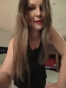 Karlacasada online show from 10/25/25, 12:40