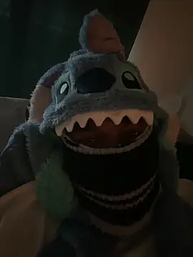 smayle223 online show from 03/15/26, 02:01