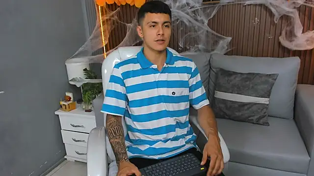 Leo santoro online show from 10/23/25, 02:05