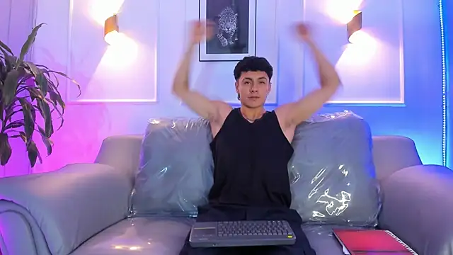 Leo santoro online show from 03/19/26, 01:26