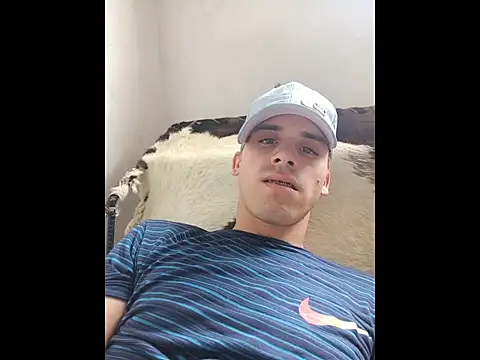 alex-golden online show from 12/03/25, 05:22