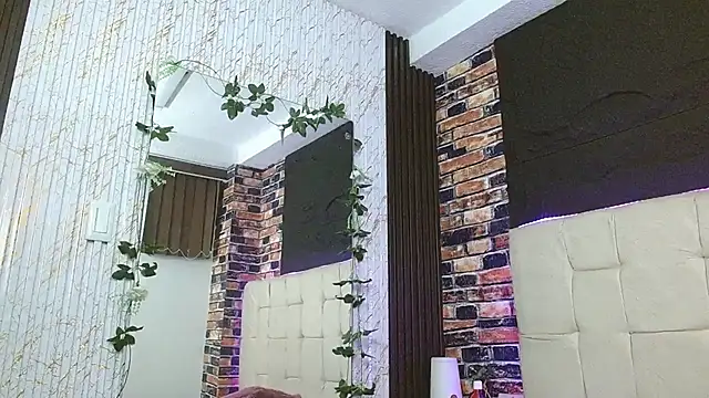 Snapshot of malenahot303av chatting on 10/02/25, 03:57 malenahot303av online show from 10/02/25, 03:57