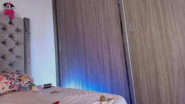 Snapshot of dreamsussi chatting on 11/05/25, 07:47 dreamsussi online show from 11/05/25, 07:47