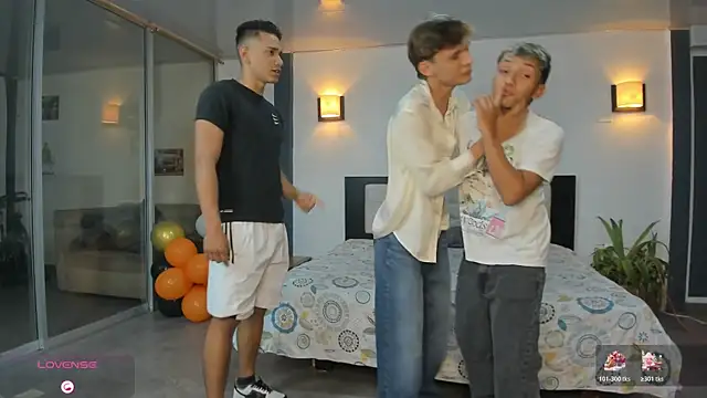 Snapshot of Bisexlifehot__ chatting on 11/22/25, 11:15 Bisexlifehot online show from 11/22/25, 11:15