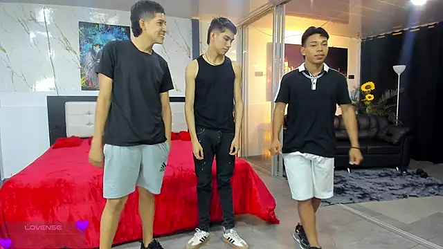 Bisexlifehot   online show from 03/22/26, 11:19