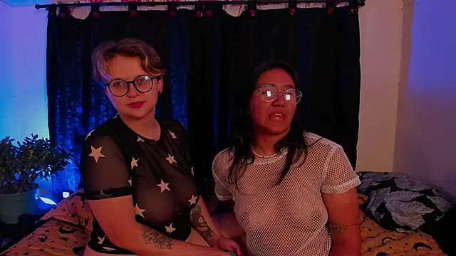 Snapshot of CrazyCakes_ chatting on 09/24/25, 02:59 CrazyCakes online show from 09/24/25, 02:59