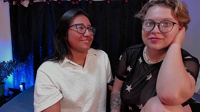 Snapshot of CrazyCakes_ chatting on 10/03/25, 05:37 CrazyCakes online show from 10/03/25, 05:37