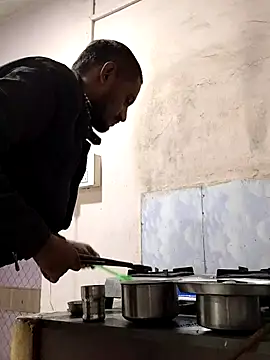 krishjaat43 online show from 12/21/25, 07:59