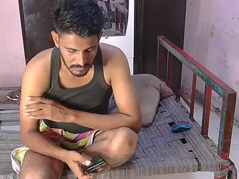 krishjaat43 online show from 04/24/26, 07:33