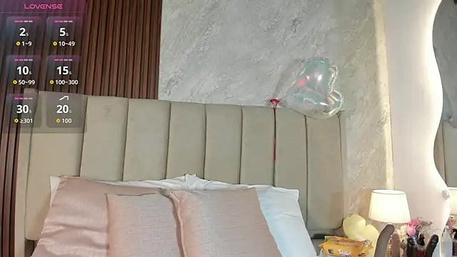  Cris Spicy  online show from 04/06/26, 07:26