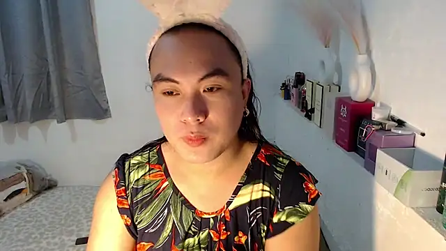 asianayumi online show from 01/17/26, 10:53