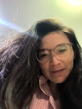 Snapshot of wsyx326 chatting on 09/15/25, 03:56 wsyx326 online show from 09/15/25, 03:56