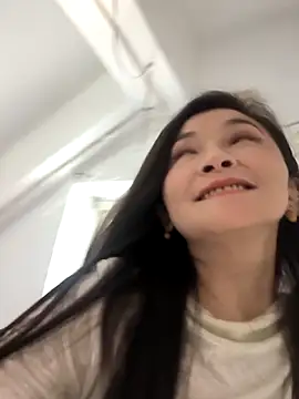 Snapshot of wsyx326 chatting on 09/29/25, 04:17 wsyx326 online show from 09/29/25, 04:17