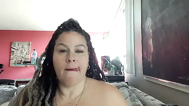 Snapshot of number1slut chatting on 05/06/26, 01:49 number1slut online show from 05/06/26, 01:49