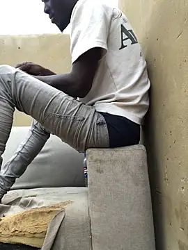 cuminsidebby online show from 04/12/26, 06:51