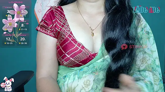 Snapshot of megHana_teLugGu chatting on 10/18/25, 04:48 megHana teLugGu online show from 10/18/25, 04:48