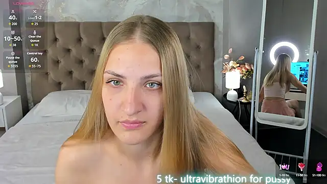 Luna Vibee online show from 09/18/25, 10:28