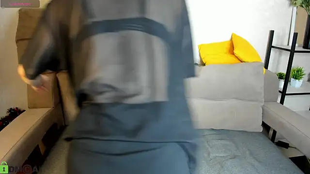 Lori Blossom online show from 02/05/26, 06:18