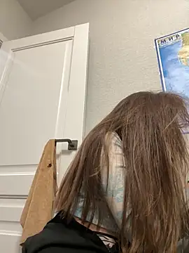 yourfavpsy  online show from 12/18/25, 03:18