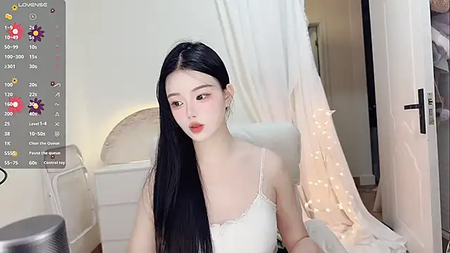 MM-feifei online show from 09/24/25, 04:10