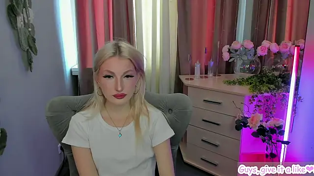 Sarrah blush online show from 09/25/25, 08:18