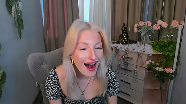 Sarrah blush online show from 10/21/25, 01:12